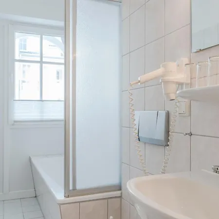 Apartment 500, Seepark